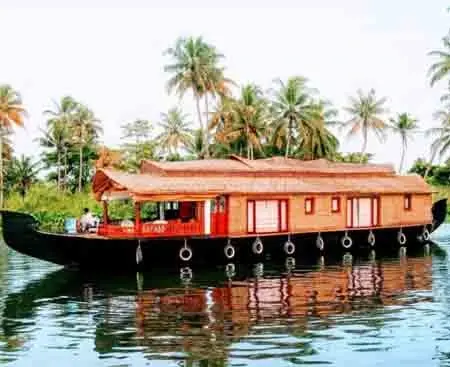 15 Nights 16 Days : Athirapilly - Munnar - Alleppey Houseboat - Kollam - Kovalam - Kanyakumari - Rameshwaram - Madurai - Thekkady - Kochi